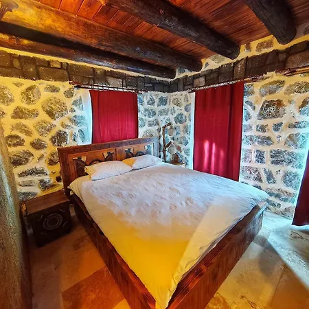 Tas Devri İznik